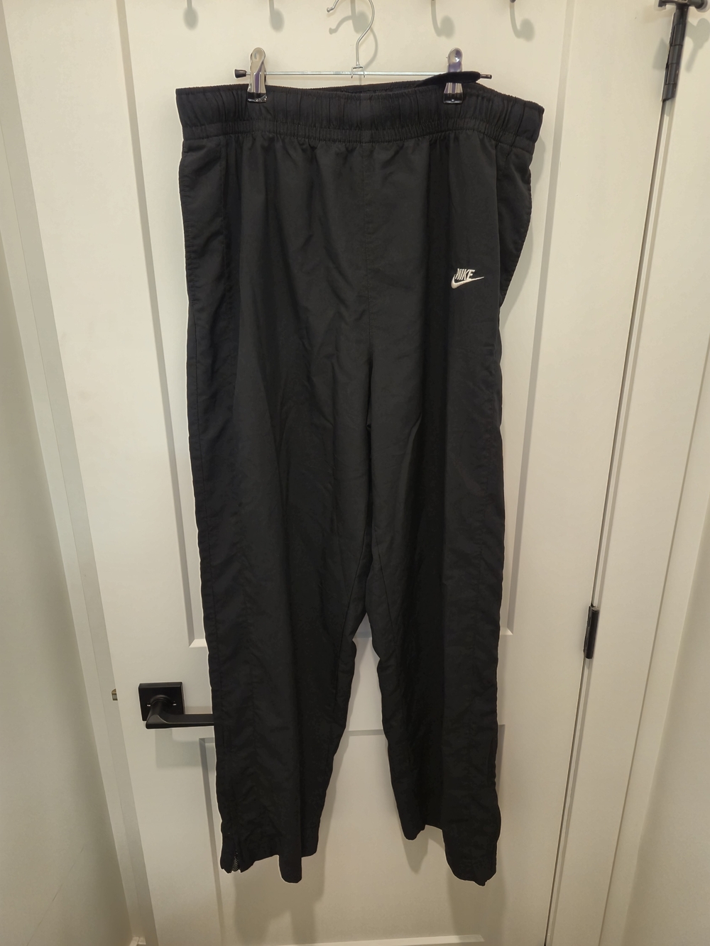 Nike Black Men’s Track Joggers with White Swoosh SIZE XL